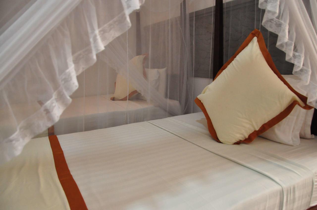 Wh Beach Resort Weligama Bagian luar foto
