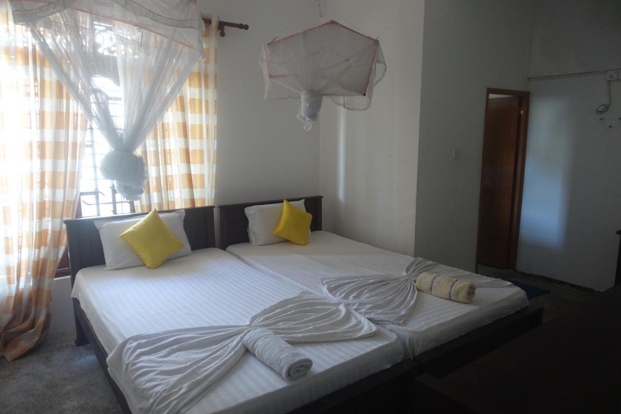 Wh Beach Resort Weligama Bagian luar foto