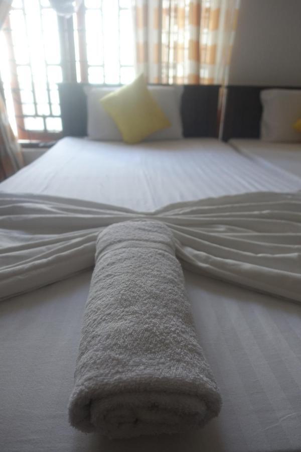 Wh Beach Resort Weligama Bagian luar foto