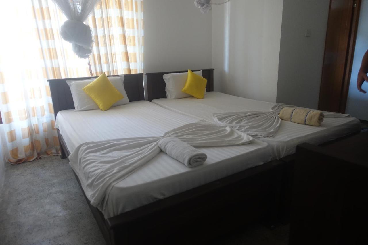 Wh Beach Resort Weligama Bagian luar foto